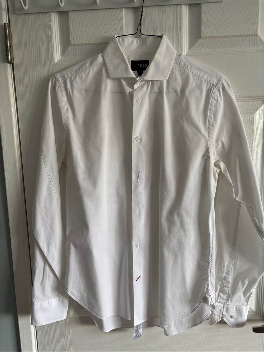 Men’s White Long-Sleeve Dress Shirt
